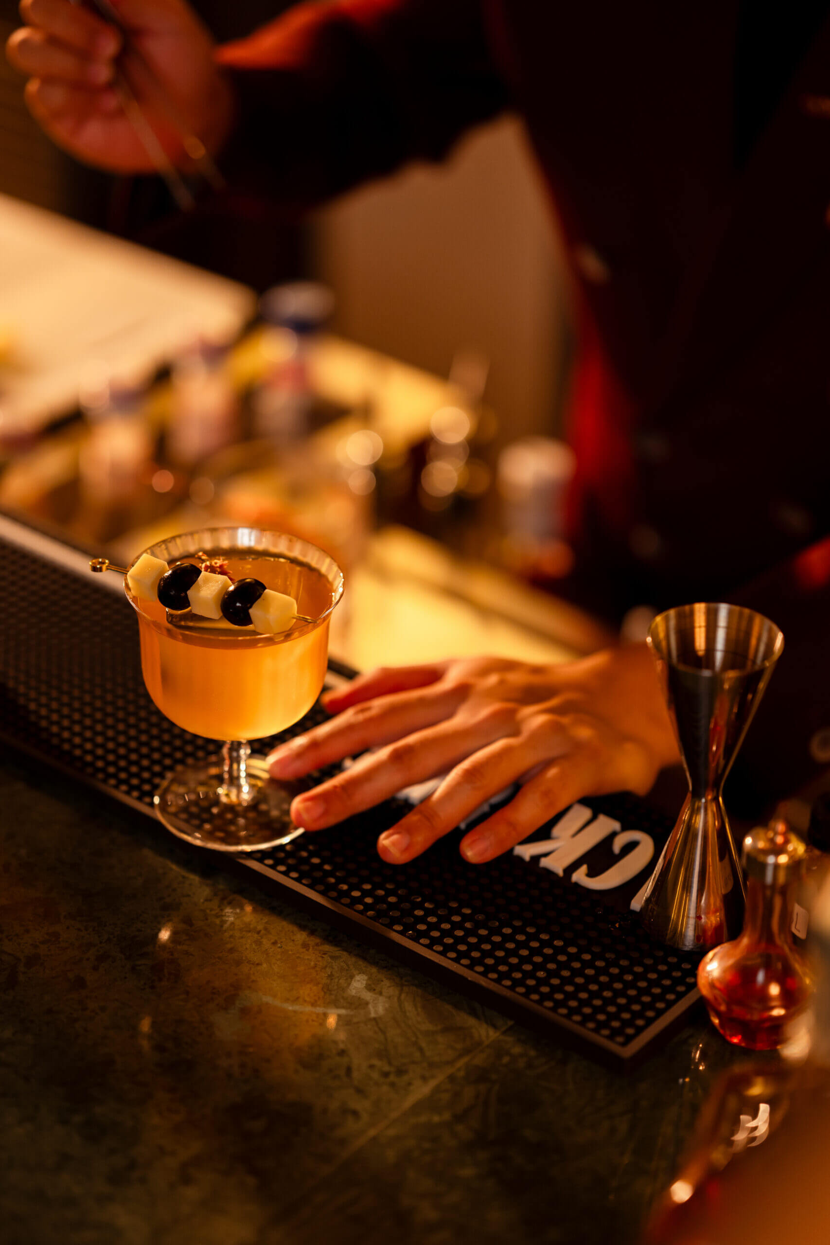 zues-home บาร์ค็อกเทล เปิดใหม่